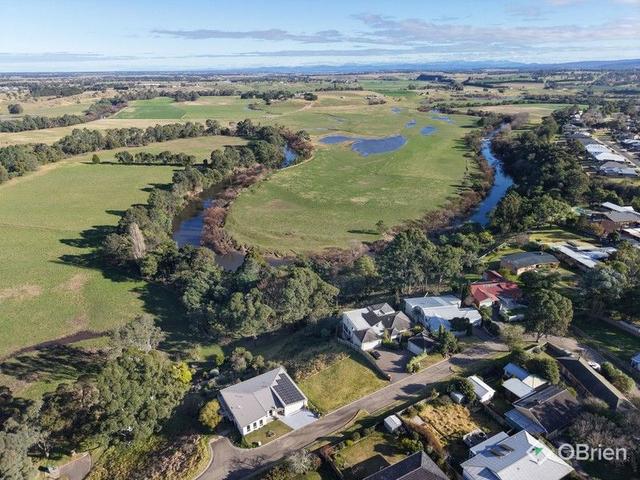 4 Thomas Mews, VIC 3875