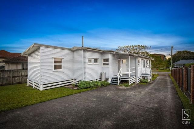 18 Allamanda Street, QLD 4103