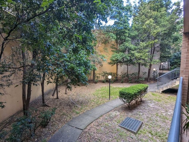 32/1-4 The Crescent, NSW 2135