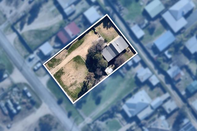 11 Henry Street, NSW 2650