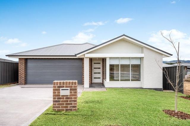 39 Hosking  Street, NSW 2850