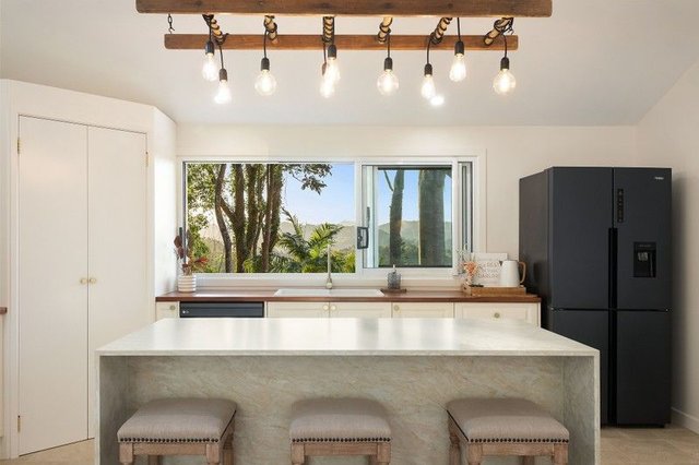 1 Rosemount Court, NSW 2486