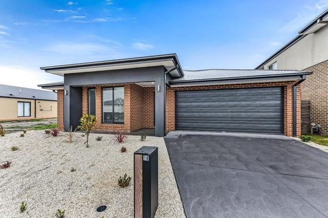 18 Monica Way, VIC 3807