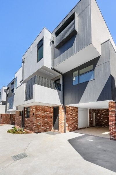 4/12 Irvine Crescent, VIC 3055