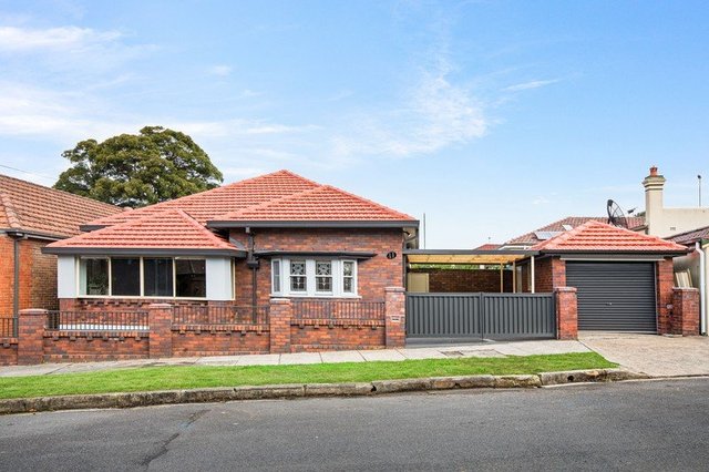11 Enfield Street, NSW 2204