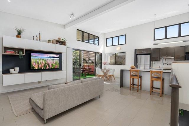 2/15 Bruce Street, QLD 4032