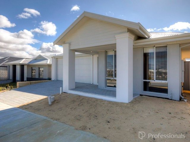 60 Ariane View, WA 6035