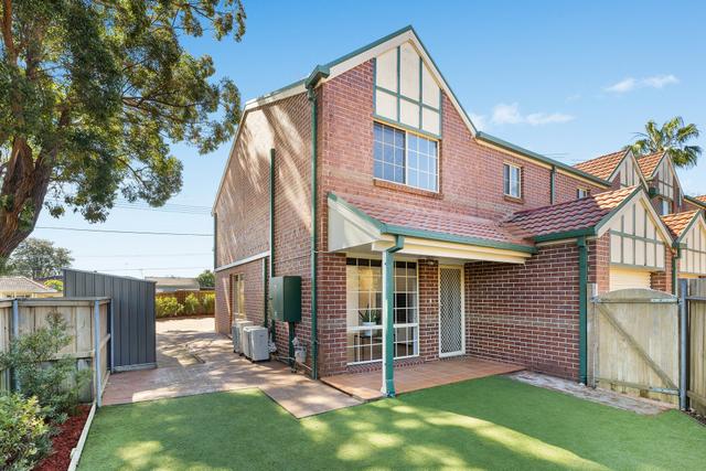 4/33 Kerrie Crescent, NSW 2210