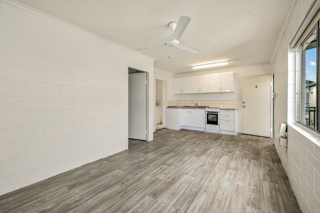 8/122 Aumuller Street, QLD 4870