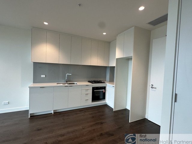 904/34 Mason Street, VIC 3175
