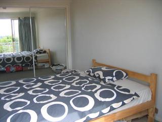 Bed 1 (2008-04-01)