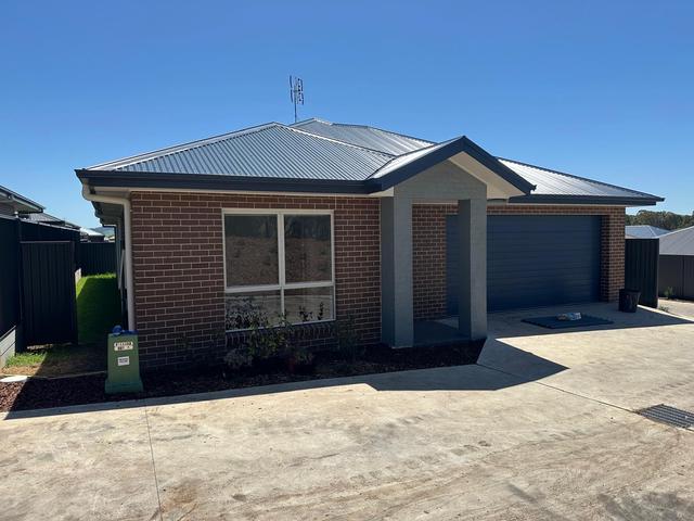 2/24 Tourmaline Drive, NSW 2320