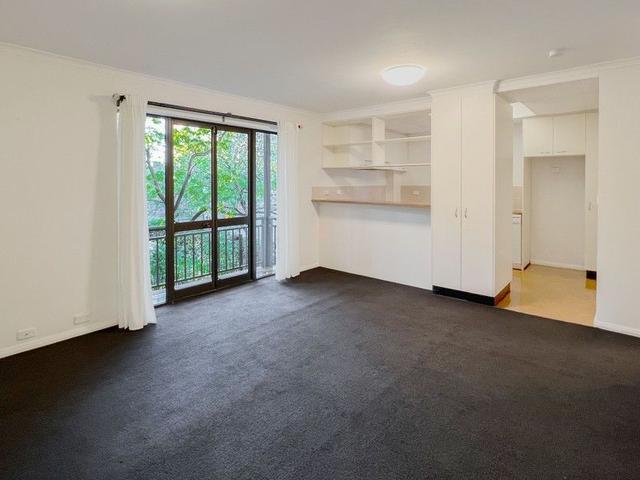 3/5-13 Hutchinson Street, NSW 2010