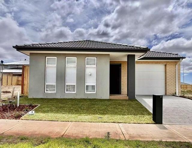 7 Maggie Crescent, VIC 3024