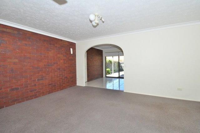 2/10 Edward Avenue, NSW 2489