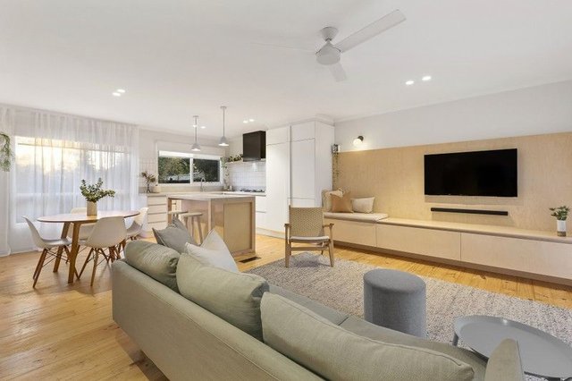 2/19 View Street, VIC 3190