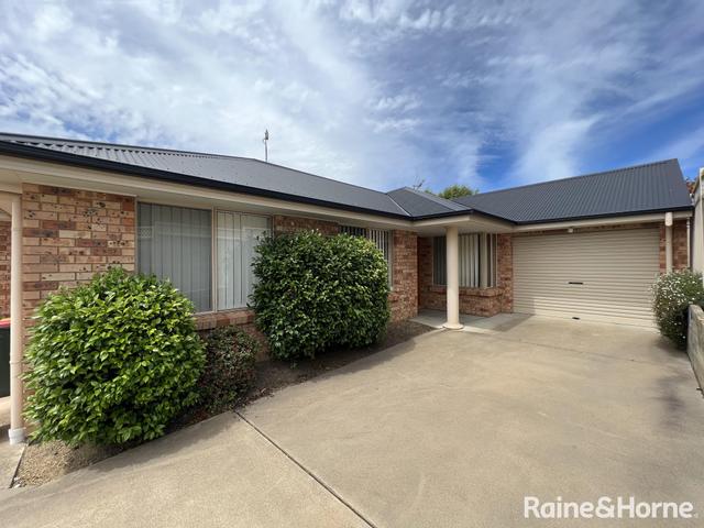 2/7 Whitney Place, NSW 2800