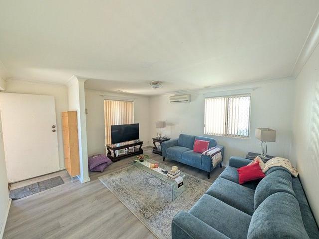 10 Crucis Way, WA 6061