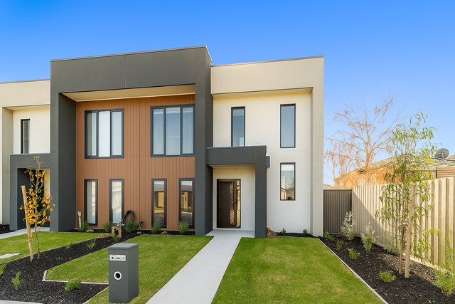 2 Burnden Close, VIC 3806