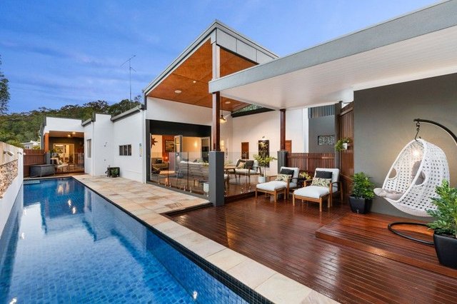 16 Hillview Drive, QLD 4556