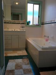 Bathroom (2014-03-02)