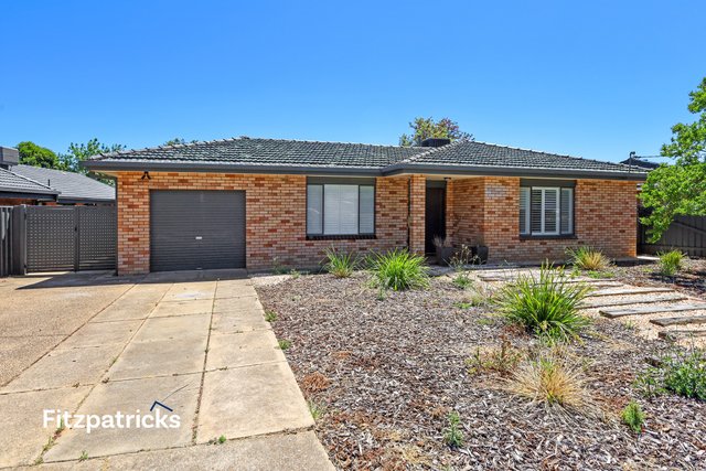 19 Telopea Crescent, NSW 2650