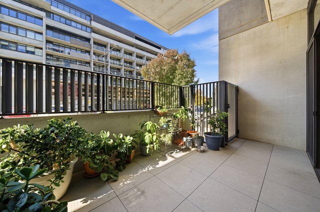 12/4 Anzac Park, ACT 2612