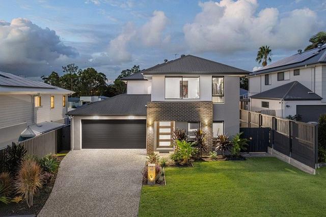 15 Desertrose Crescent, QLD 4035