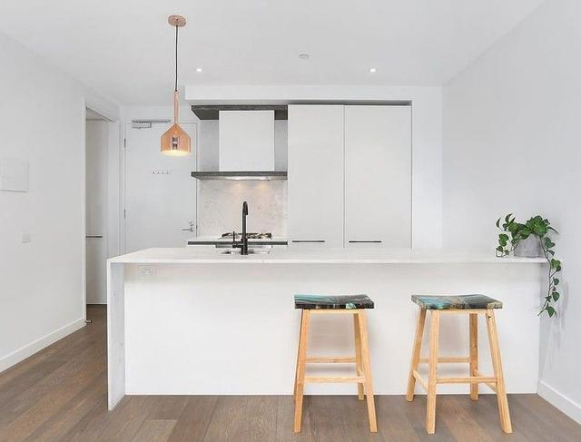 202/12-14 Dickens  Street, VIC 3184