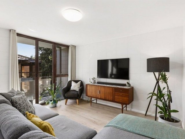 2/28 Darley Street, NSW 2103