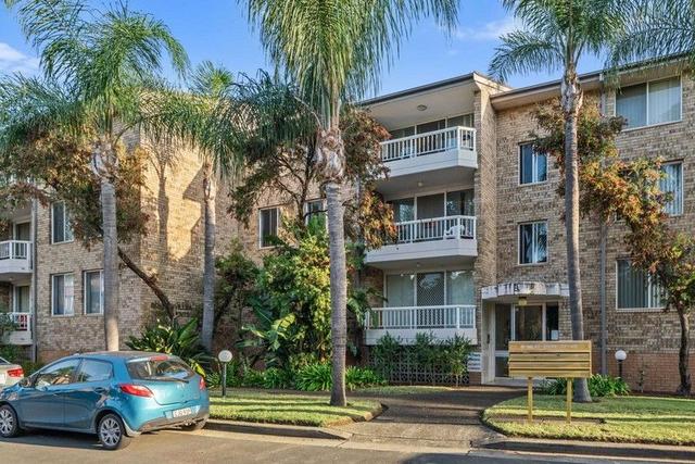 38/8 Mead Drive, NSW 2170
