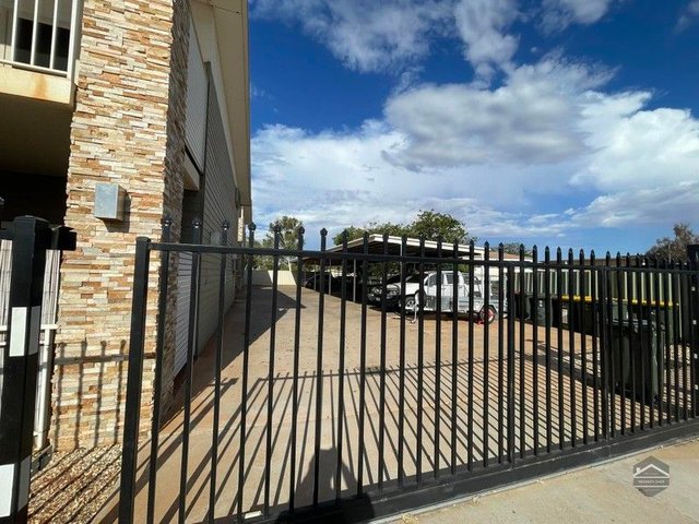 1/6 Hedditch Street, WA 6722