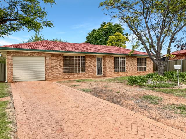 8 Kookaburra Close, NSW 2830