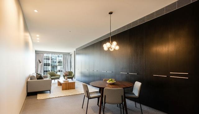 24/21 Eastlake Parade, ACT 2604