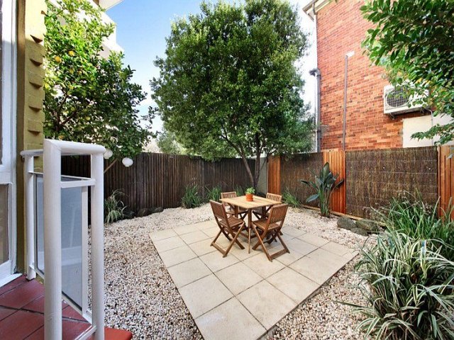 2/23 Northcote Road, VIC 3143