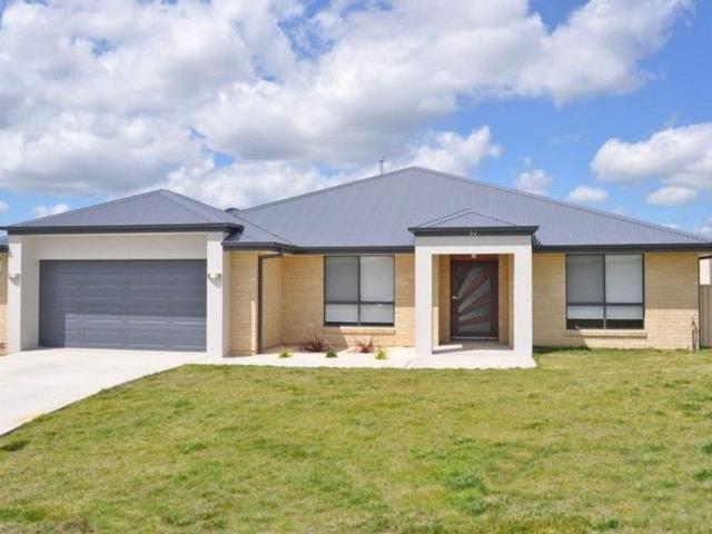 54 Ashworth Drive, NSW 2795