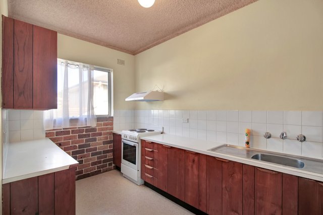 12/6 Mackie Street, NSW 2500