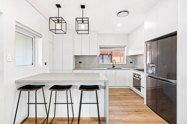 6 Rees Avenue, NSW 2192