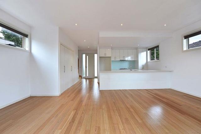 1/297 Cumberland Road, VIC 3044