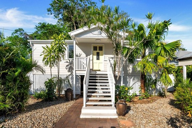 12 Bunting Street, QLD 4870