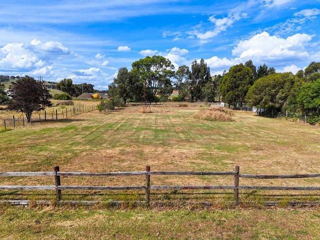 36 Casterton Road, VIC 3315