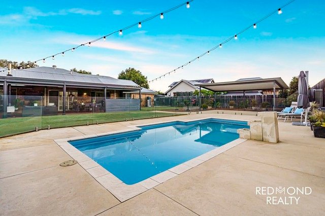 24 Crossland Avenue, WA 6069