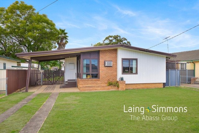 13 Goroka Street, NSW 2770