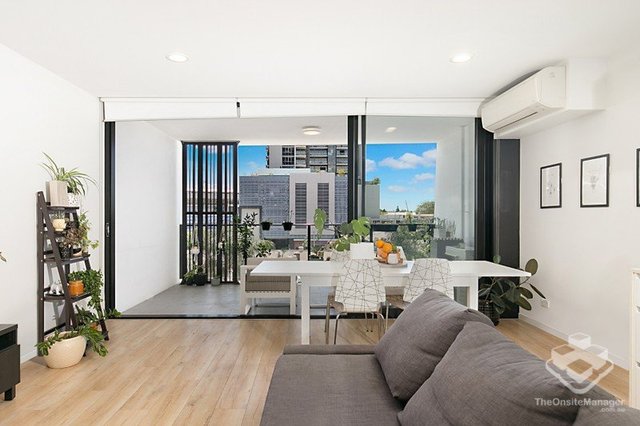 ID:21194708/21 Nile Street, QLD 4102