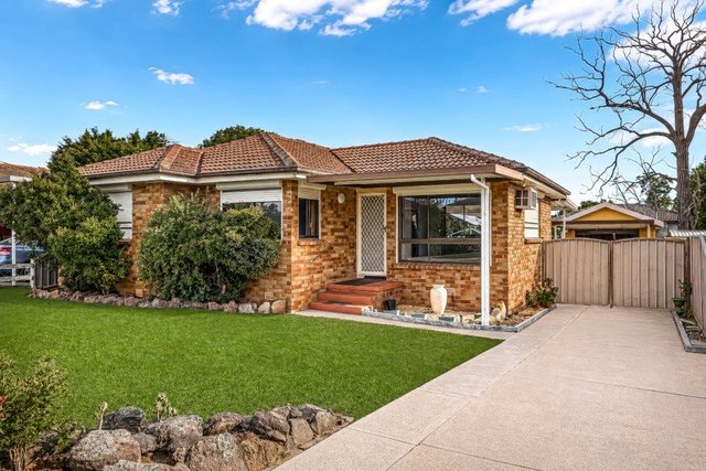 5 Kimberley Crescent, NSW 2165