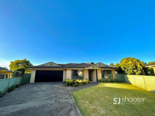 10 Tulloch Place, NSW 2830