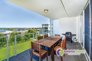 Balcony to View