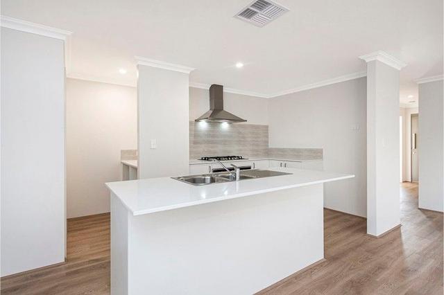 12 Scopello Street, WA 6210