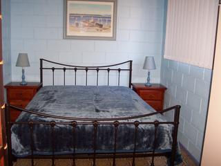 Bed 3 (2006-02-10)