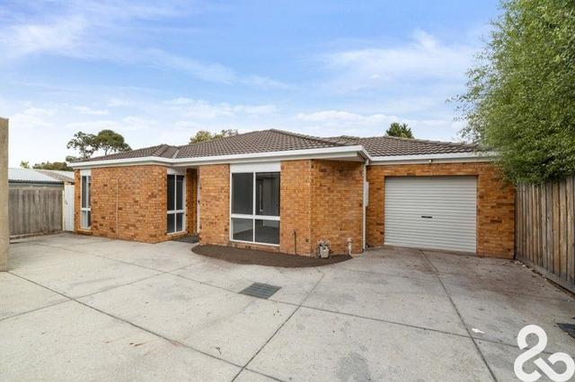 2/156 Casey Drive, VIC 3075